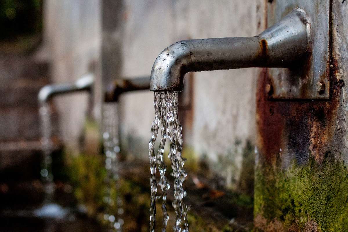 Innovación chilena: Localidad podrá acceder a agua segura gracias a instalación de Cervecería AB Inbev