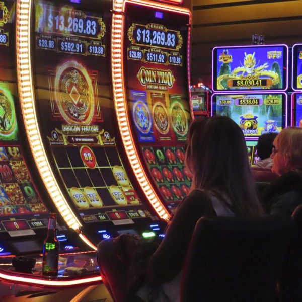 FNE acusa colusión en la industria de casinos y solicita multas por US$ 151,9 millones