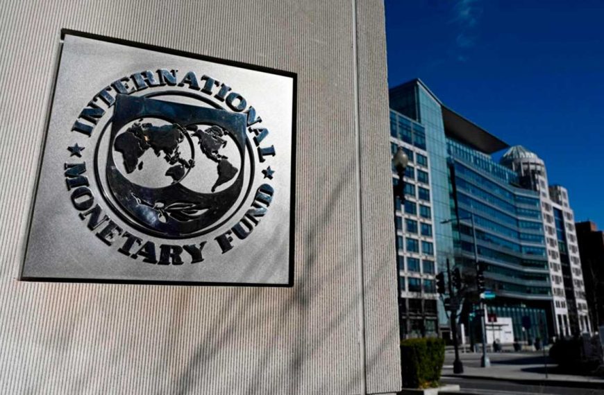 FMI ajusta al alza el crecimiento de Chile para 2024 pero reduce expectativas para 2025
