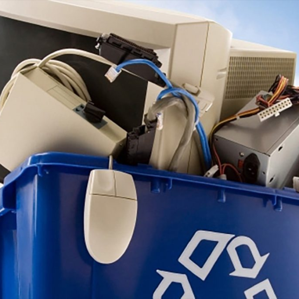 Reciclaje de tecnología: Currys y Cancer Research UK