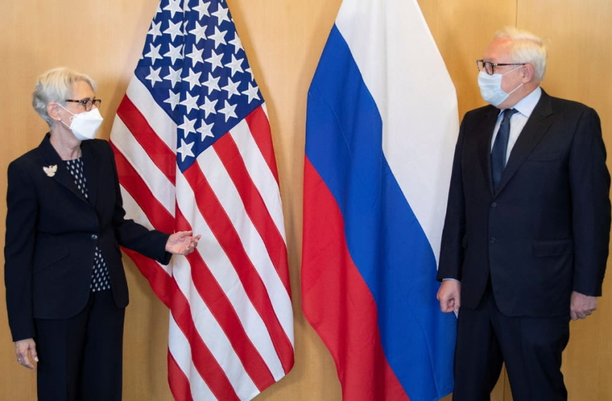 Conversaciones Rusia Estados Unidos en Consulado de Estambul