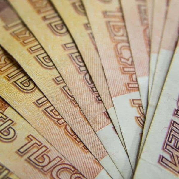 Rublo Fortalecido: Un Análisis del Cambio Monetario