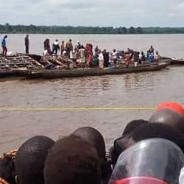 Naufragio fluvial RDC: Muertos ascienden a 148