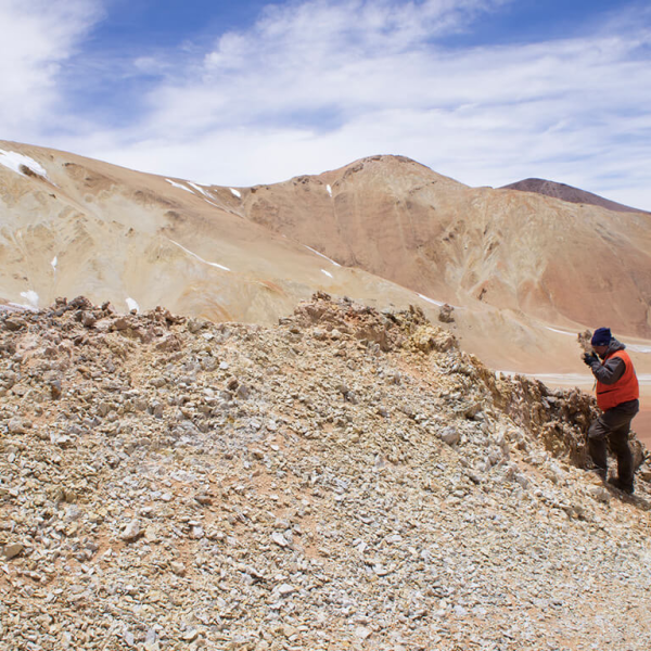 Levantamiento Geológico: Estudiantes de Geología en Petorca