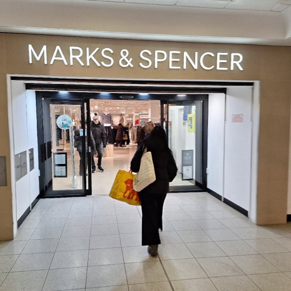Ciberataque Marks y Spencer: Aconsejan Precaución a Clientes