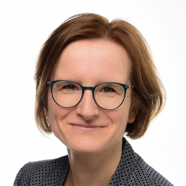 Claudia Pohl: Estrategias Innovadoras en la Industria del Litio
