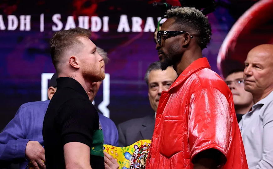 Canelo Álvarez se prepara para enfrentar a Crawford en septiembre