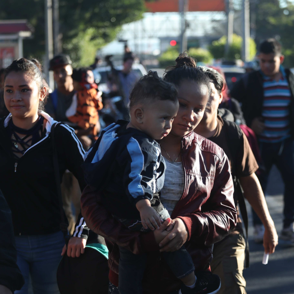 Deportados: Segunda Oportunidad en un Centro de Llamadas