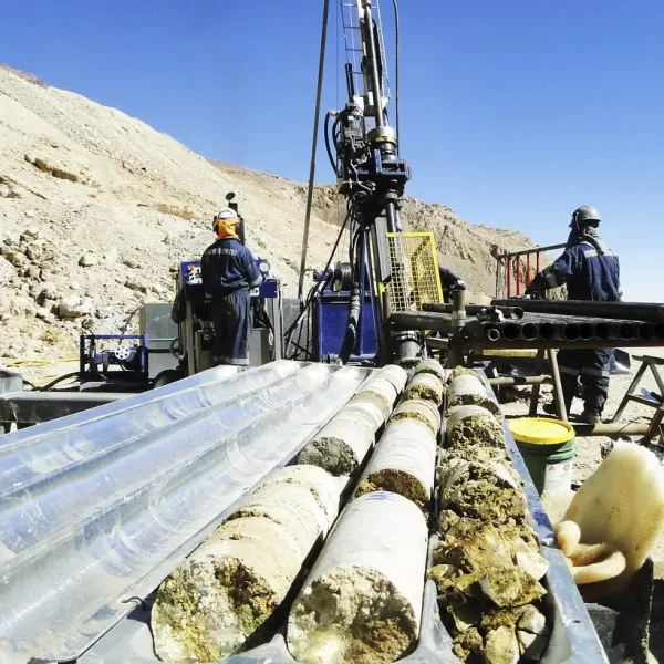 Exploración de Yacimientos de Cobre: Proyecto Innovador