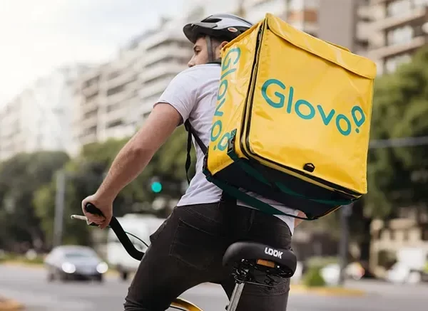 Salida de Glovo: Colusión con PedidosYa y multa millonaria