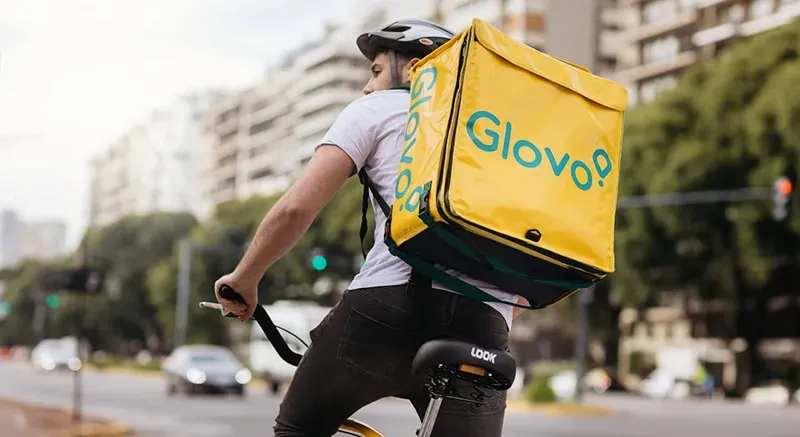 Salida de Glovo: Colusión con PedidosYa y multa millonaria