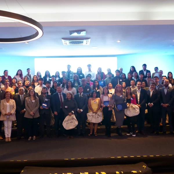 Becas Antofagasta Minerals: Oportunidades para Estudiantes
