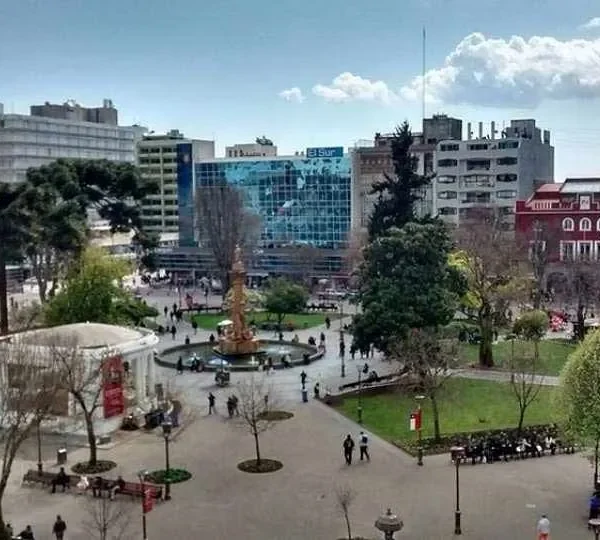 Mercado Laboral Biobío: Crecimiento y Desafíos en 2025