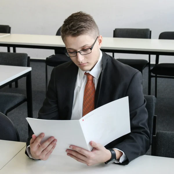Ofertas de trabajo fraudulentas: 6 señales que detectar