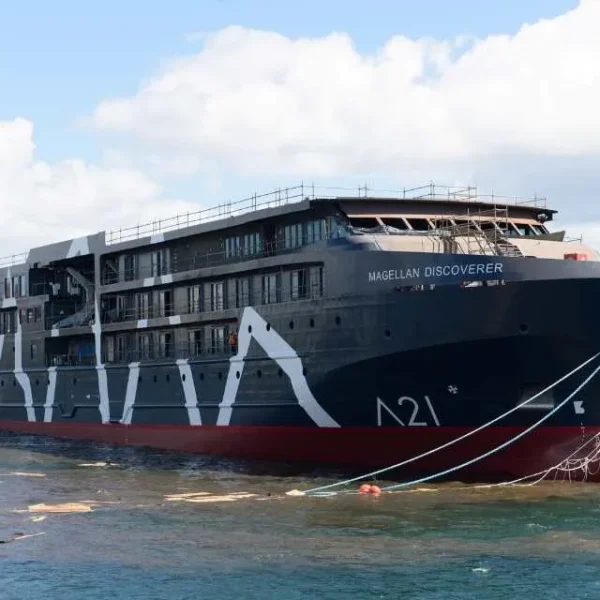 Magellan Discoverer: El Crucero Híbrido de Chile