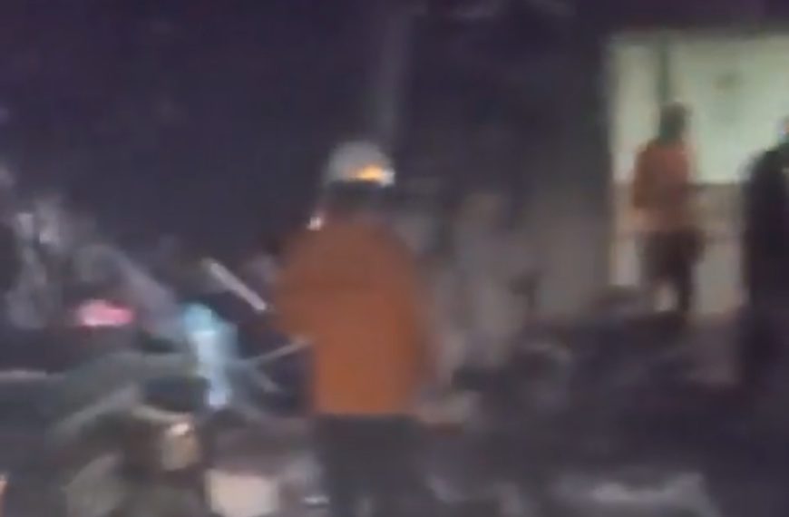 Incendio en Hospital Pakistan: Tragedia y Preguntas Sin Respuesta