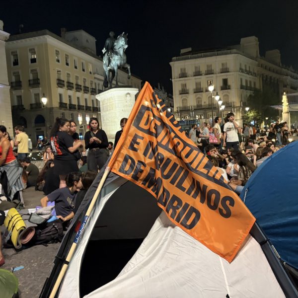 Derecho a la vivienda: Protestas y acampada en la Puerta del Sol