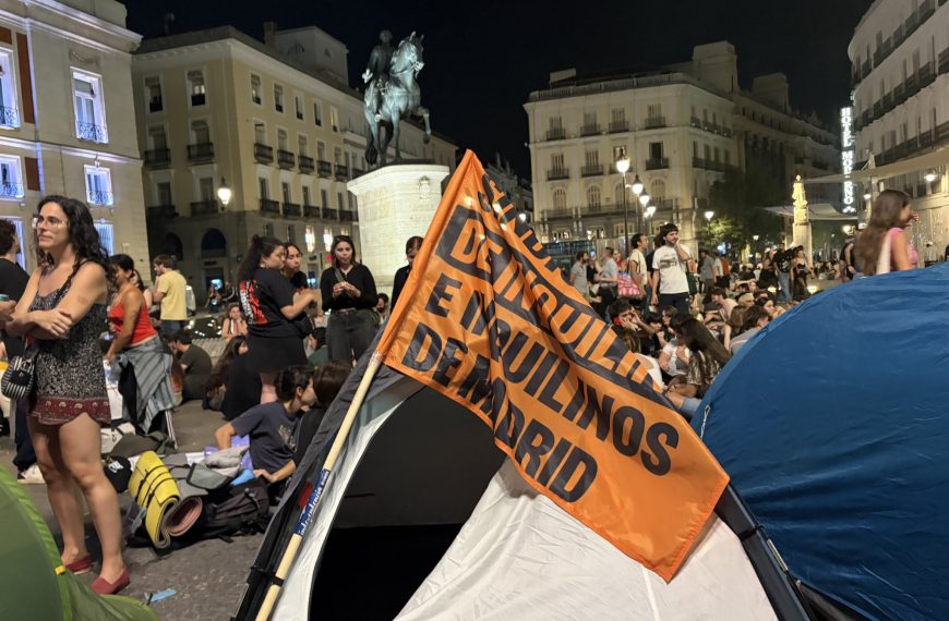 Derecho a la vivienda: Protestas y acampada en la Puerta del Sol