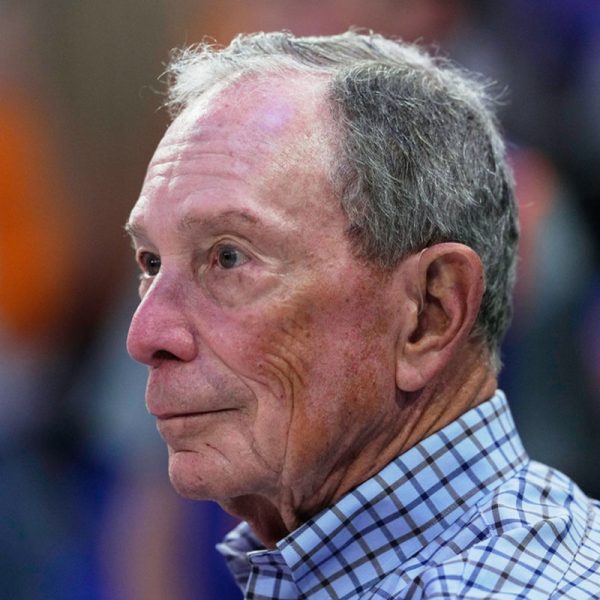 Donación de Bloomberg: ¿Un nuevo giro en las elecciones intermedias?