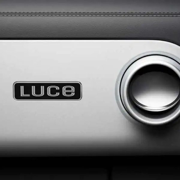 Ferrari Luce: El Futuro Eléctrico que Sorprende a los Aficionados