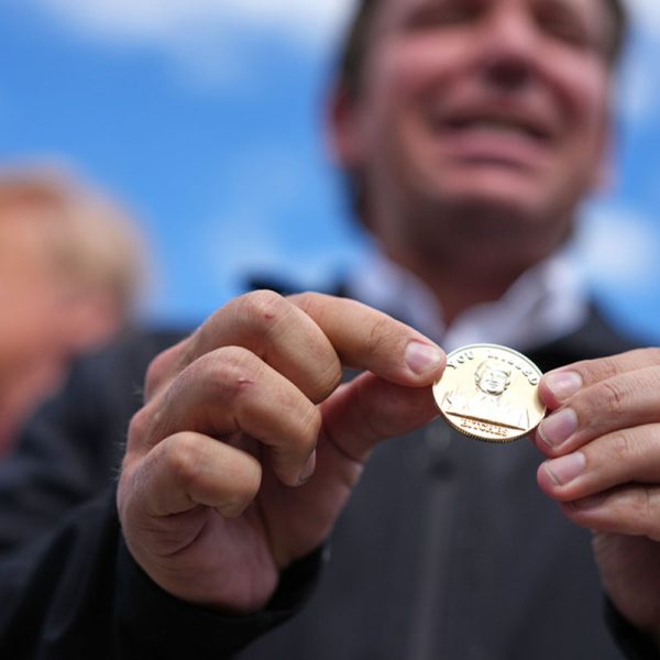 Ron DeSantis y Trump Florida: La sorprendente moneda y su simbolismo
