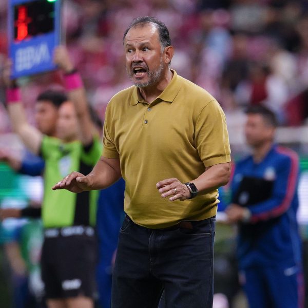 Chivas de Guadalajara vuelve al triunfo: lo que dijo Juan Reynoso