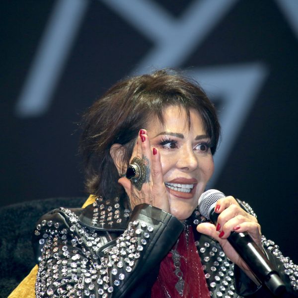 Alejandra Guzmán sorprende en los Premios Eliot 2026 tras su lesión