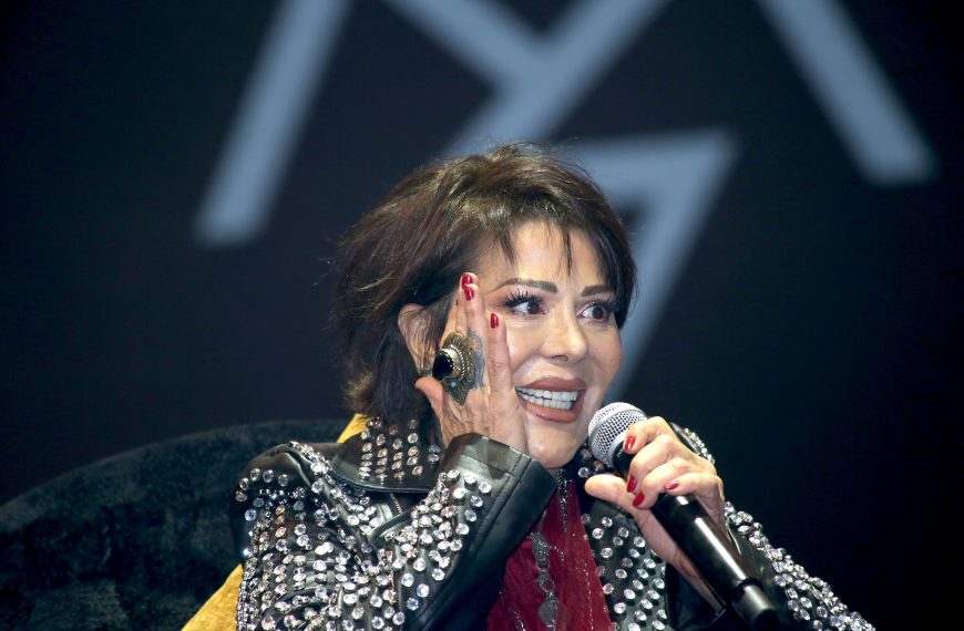 Alejandra Guzmán sorprende en los Premios Eliot 2026 tras su lesión